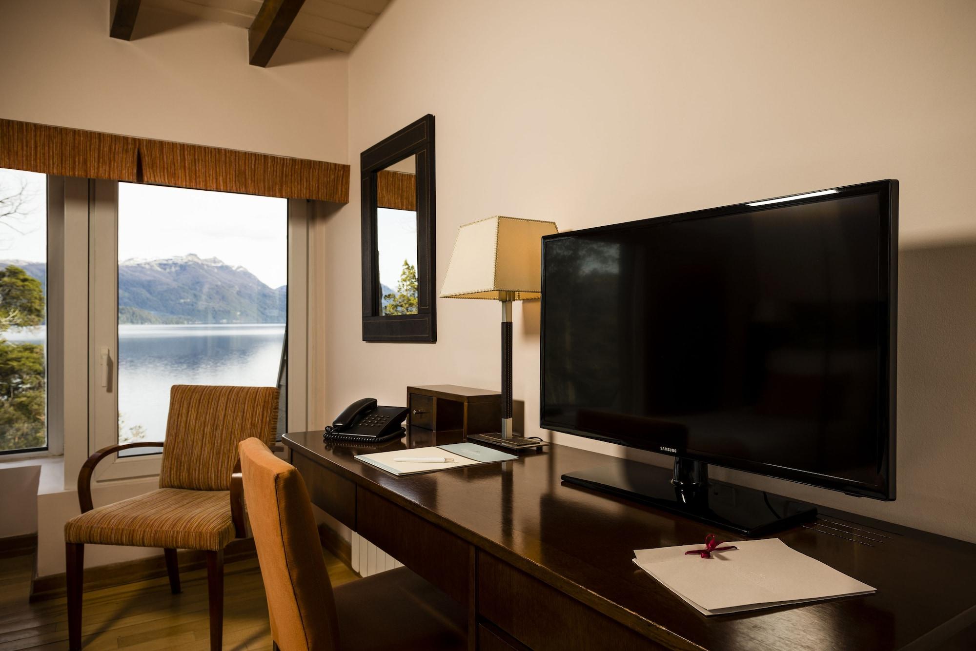 Sol Arrayan & 4* Villa La Angostura